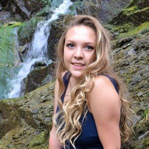 Meet your Posher, Savannah